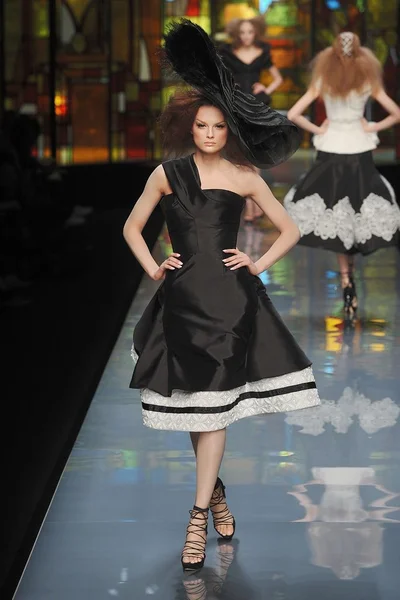 Look 23